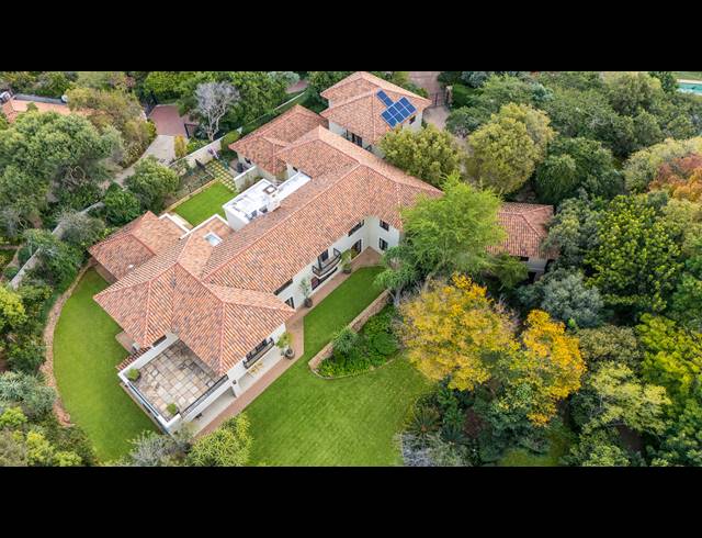 5 BEDROOM HOUSE FOR SALE IN BRYANSTON